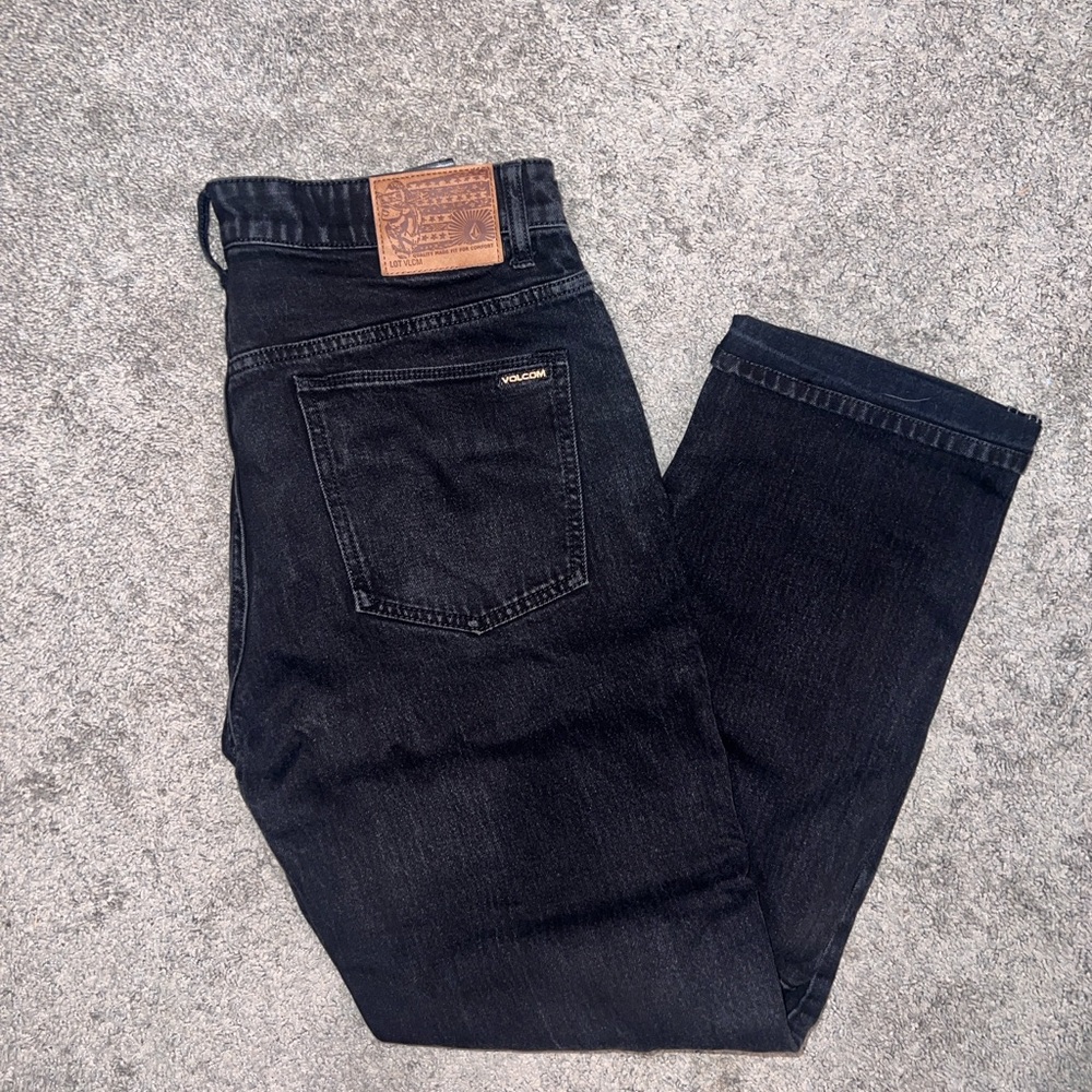 Volcom Mens Modern Fit
